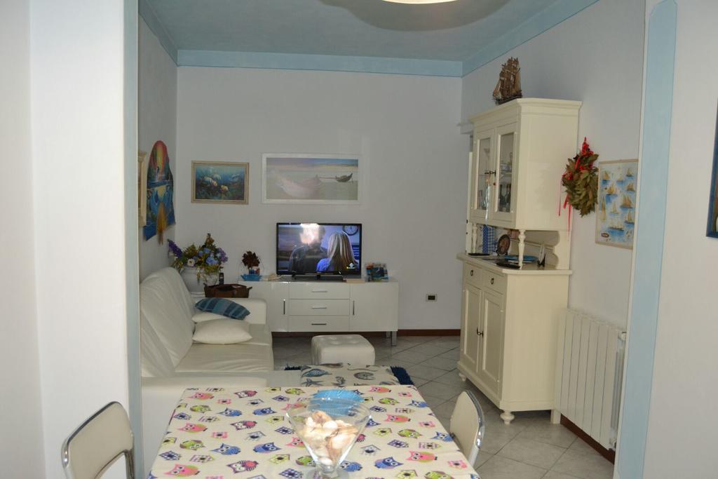 Appartamento Manola Viareggio Bagian luar foto